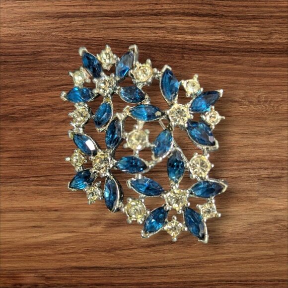 Vintage Silver-Tone Floral Brooch With Blue & Clear Rhinestones - Picture 1 of 7